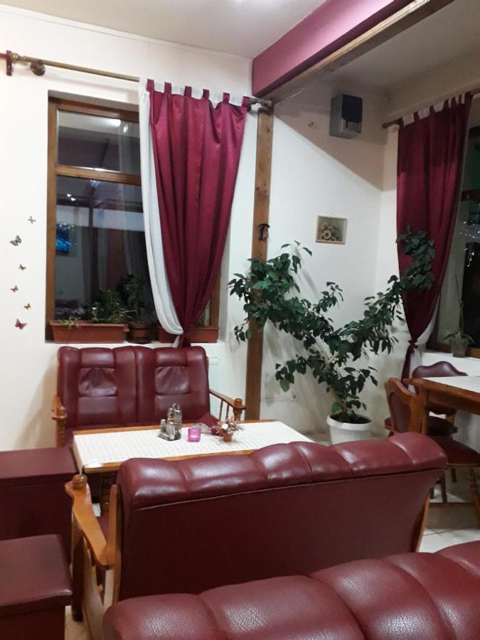 Pensión Riki 3*
